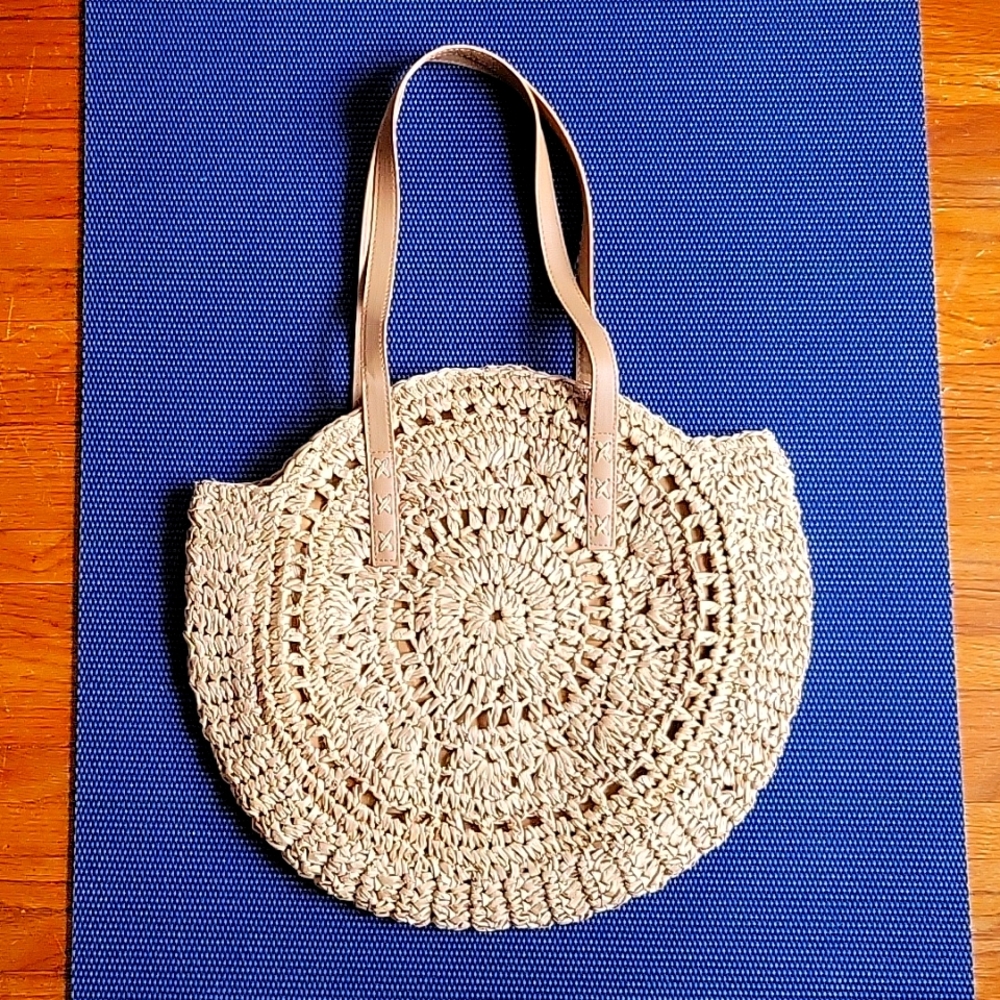 NWOT Straw Woven Bag - Fully lined, Zipper closure - Beige/Khaki